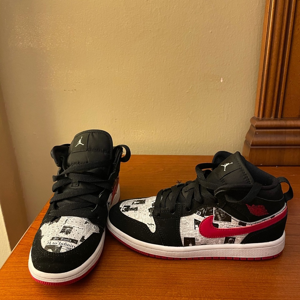 Youth size 2 Jordan